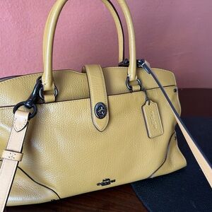Coach mercer 30  Pebbled Leather Satchel in Mustard Yellow GORGEOUS